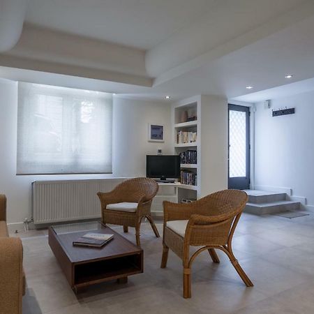 Right Under The Acropolis Apartment เอเธนส์ ภายนอก รูปภาพ
